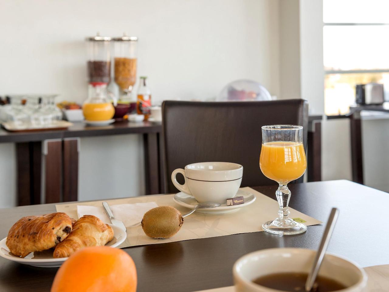Cit'Hotel Talencia Thouars Esterno foto