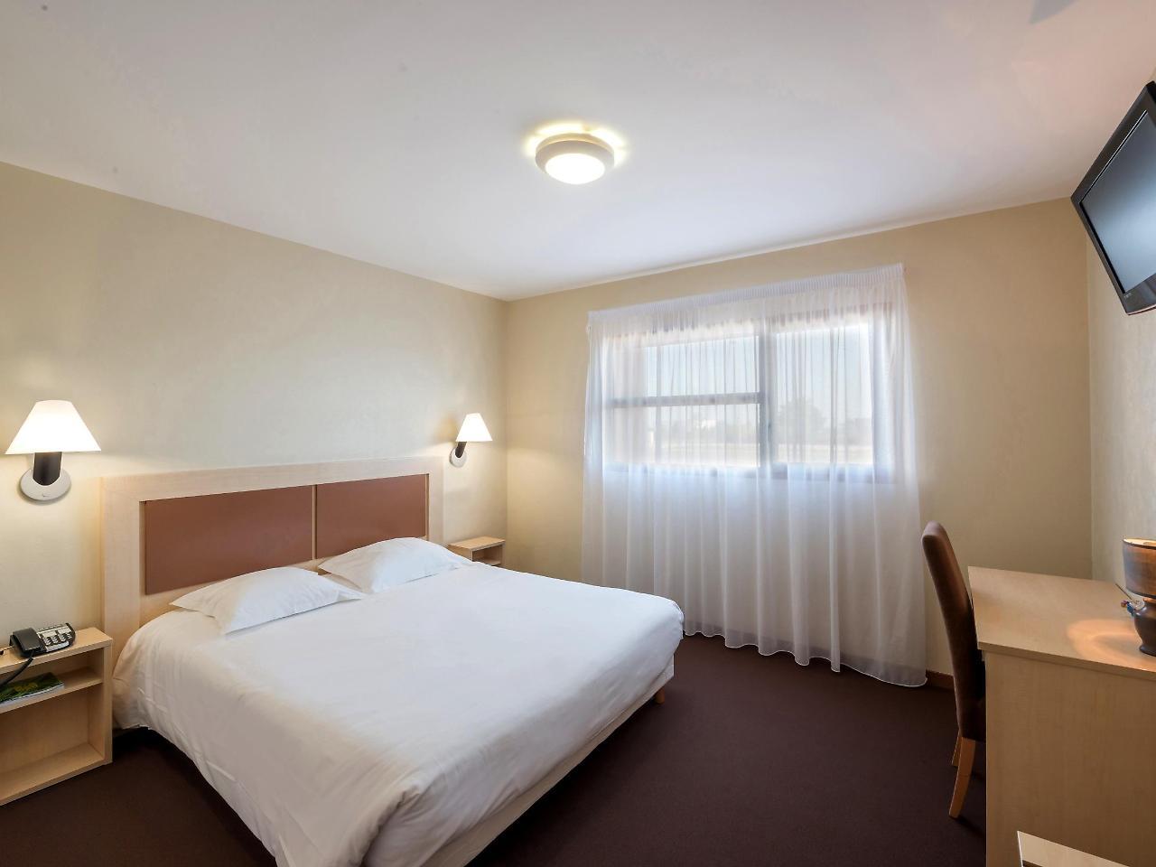 Cit'Hotel Talencia Thouars Esterno foto