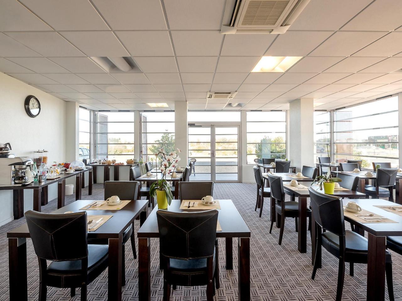 Cit'Hotel Talencia Thouars Esterno foto