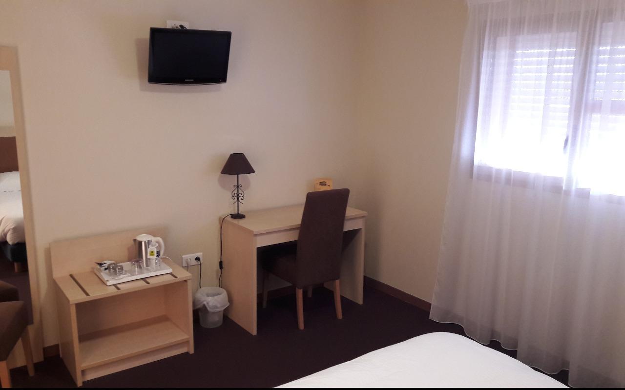 Cit'Hotel Talencia Thouars Esterno foto