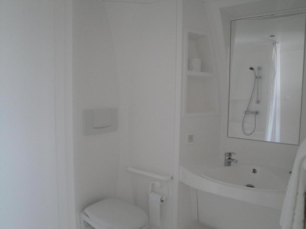 Cit'Hotel Talencia Thouars Esterno foto